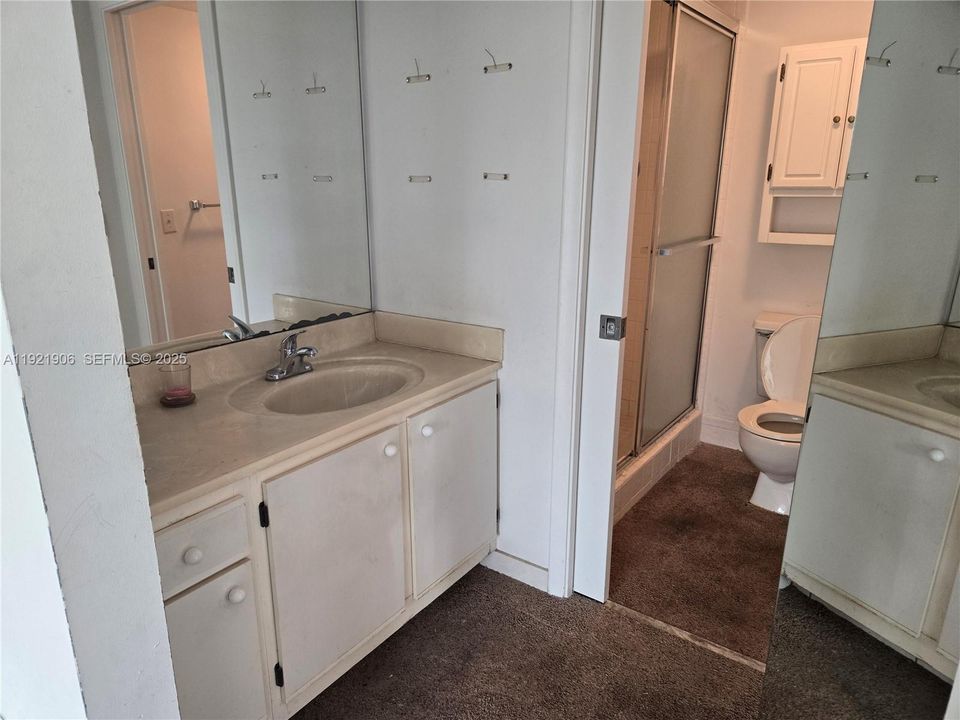 For Sale: $169,500 (2 beds, 2 baths, 1192 Square Feet)