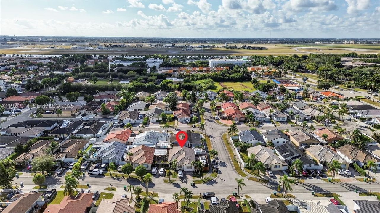 For Rent: $3,500 (2 beds, 1 baths, 1453 Square Feet)