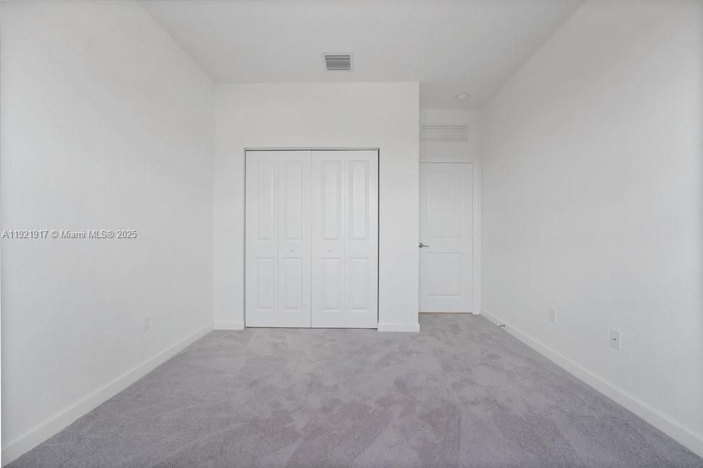 For Rent: $3,800 (3 beds, 2 baths, 1684 Square Feet)