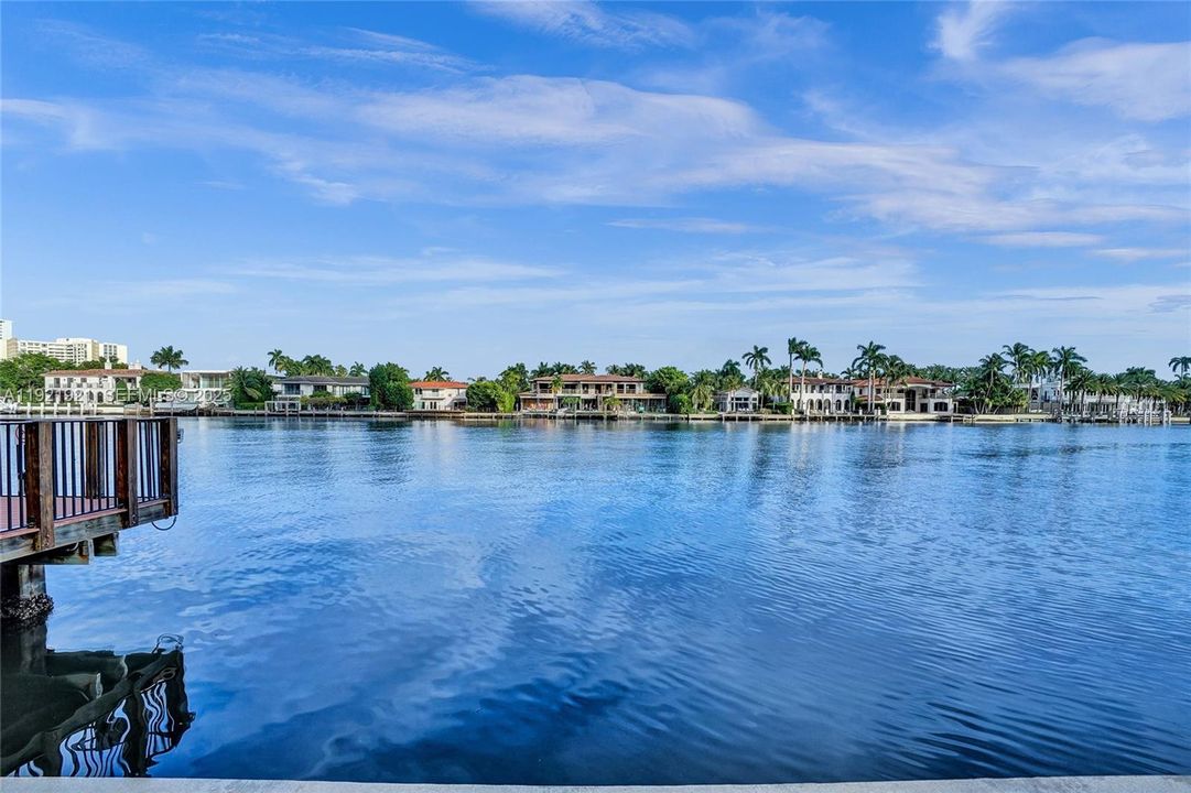 En Venta: $2,150,000 (3 camas, 3 baños, 3173 Pies cuadrados)