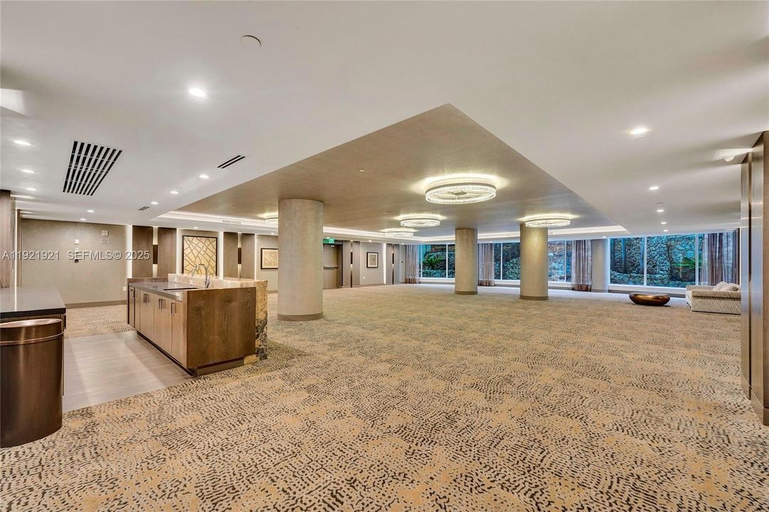 En Venta: $2,150,000 (3 camas, 3 baños, 3173 Pies cuadrados)