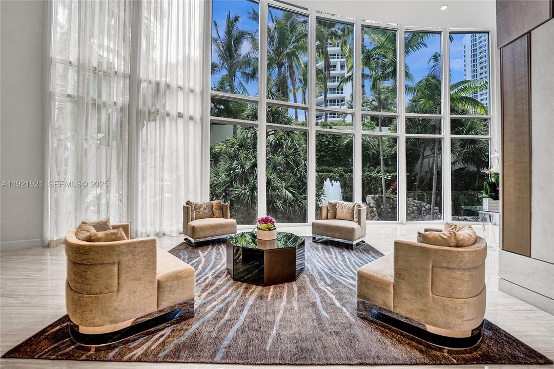 En Venta: $2,150,000 (3 camas, 3 baños, 3173 Pies cuadrados)