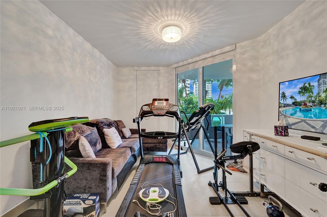 En Venta: $2,150,000 (3 camas, 3 baños, 3173 Pies cuadrados)