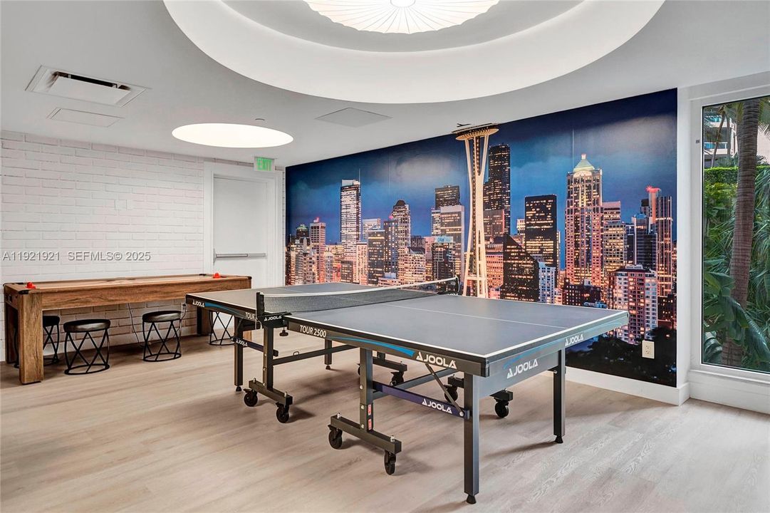 En Venta: $2,150,000 (3 camas, 3 baños, 3173 Pies cuadrados)