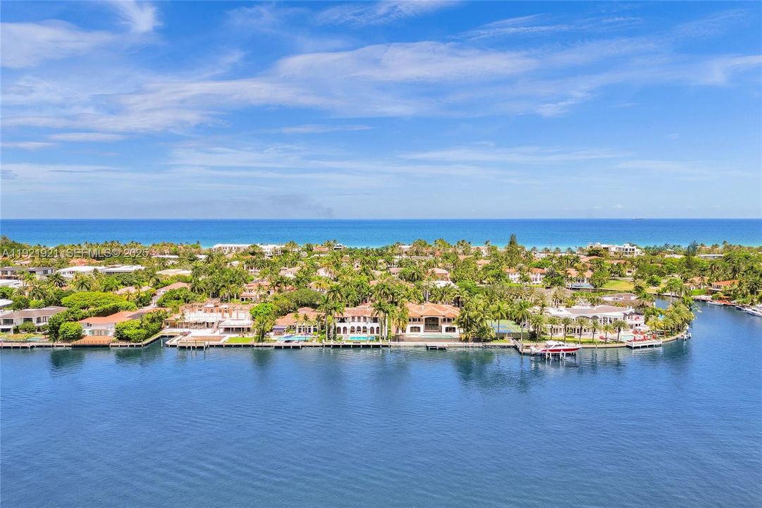 En Venta: $2,150,000 (3 camas, 3 baños, 3173 Pies cuadrados)