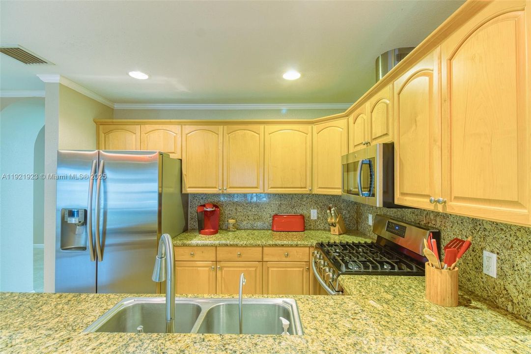 For Sale: $624,900 (3 beds, 2 baths, 1757 Square Feet)