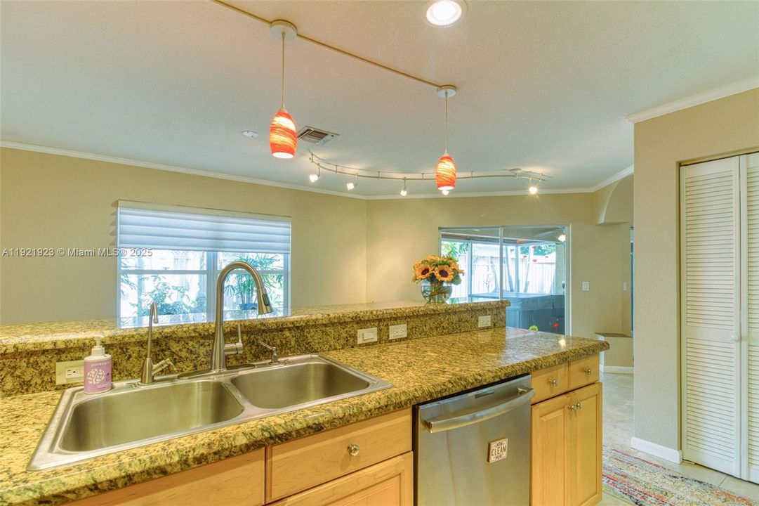 For Sale: $624,900 (3 beds, 2 baths, 1757 Square Feet)