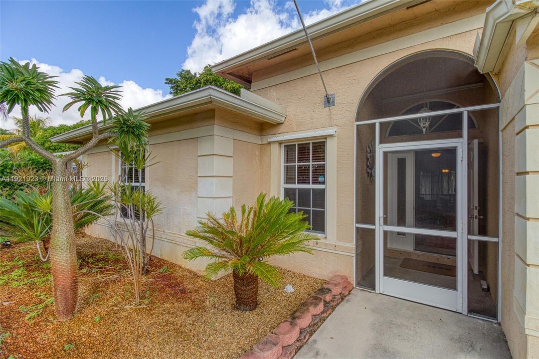 For Sale: $624,900 (3 beds, 2 baths, 1757 Square Feet)