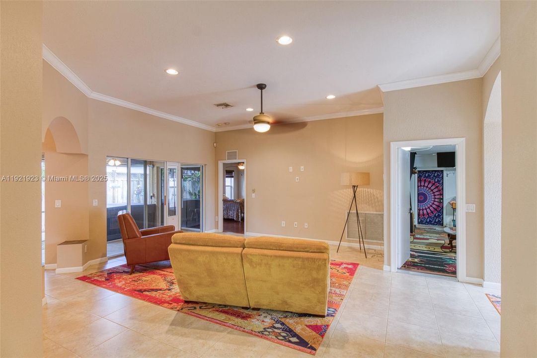 For Sale: $624,900 (3 beds, 2 baths, 1757 Square Feet)