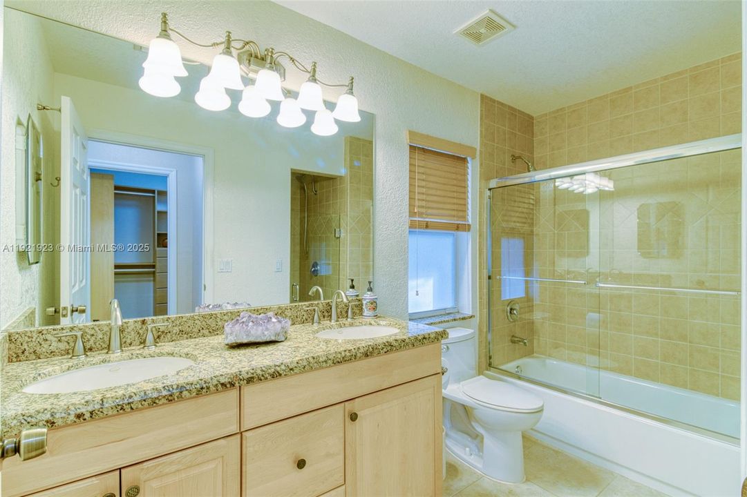 For Sale: $624,900 (3 beds, 2 baths, 1757 Square Feet)