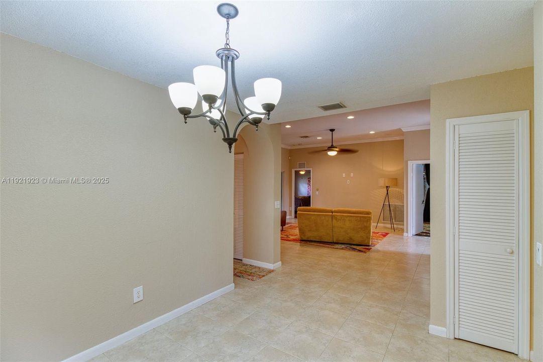 For Sale: $624,900 (3 beds, 2 baths, 1757 Square Feet)