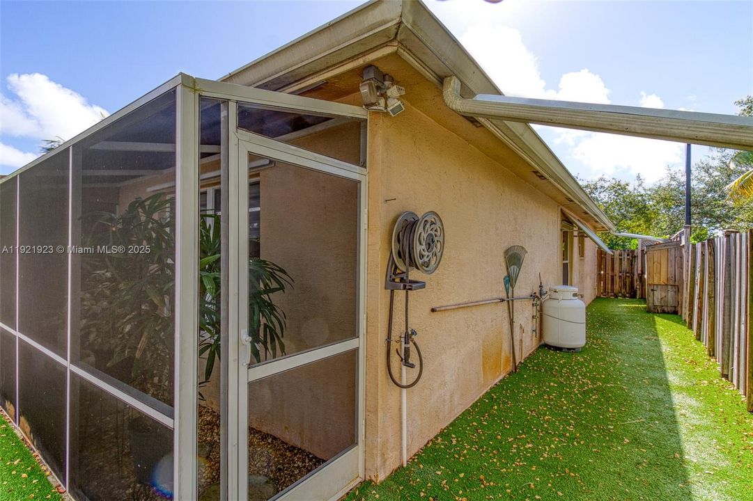 For Sale: $624,900 (3 beds, 2 baths, 1757 Square Feet)