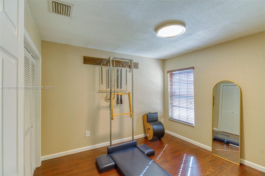 For Sale: $624,900 (3 beds, 2 baths, 1757 Square Feet)