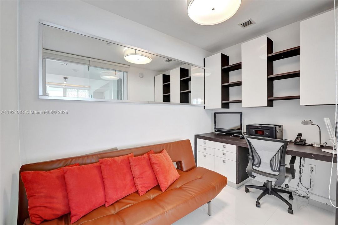 For Sale: $3,149,000 (3 beds, 3 baths, 2928 Square Feet)