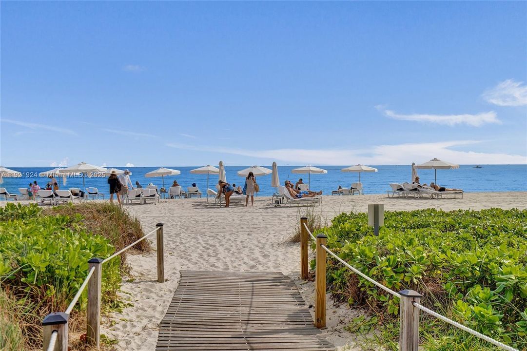 For Sale: $3,149,000 (3 beds, 3 baths, 2928 Square Feet)