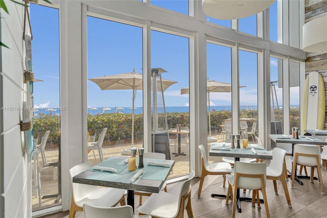 For Sale: $3,149,000 (3 beds, 3 baths, 2928 Square Feet)