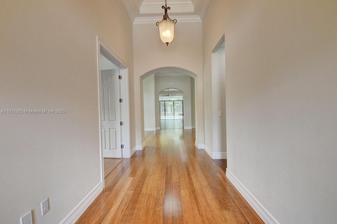 На продажу: $1,650,000 (3 спален, 3 ванн, 3249 Квадратных фут)