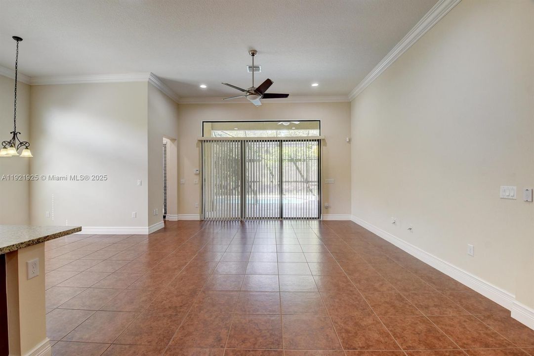 На продажу: $1,650,000 (3 спален, 3 ванн, 3249 Квадратных фут)