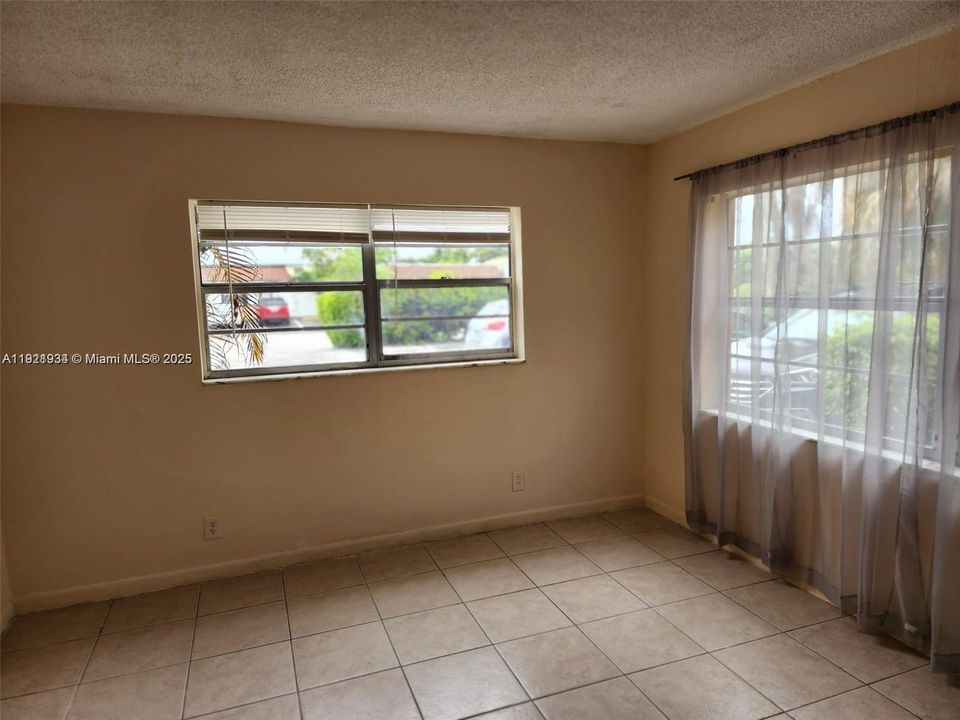 出租: $1,650 (2 贝兹, 2 浴室, 722 平方英尺)