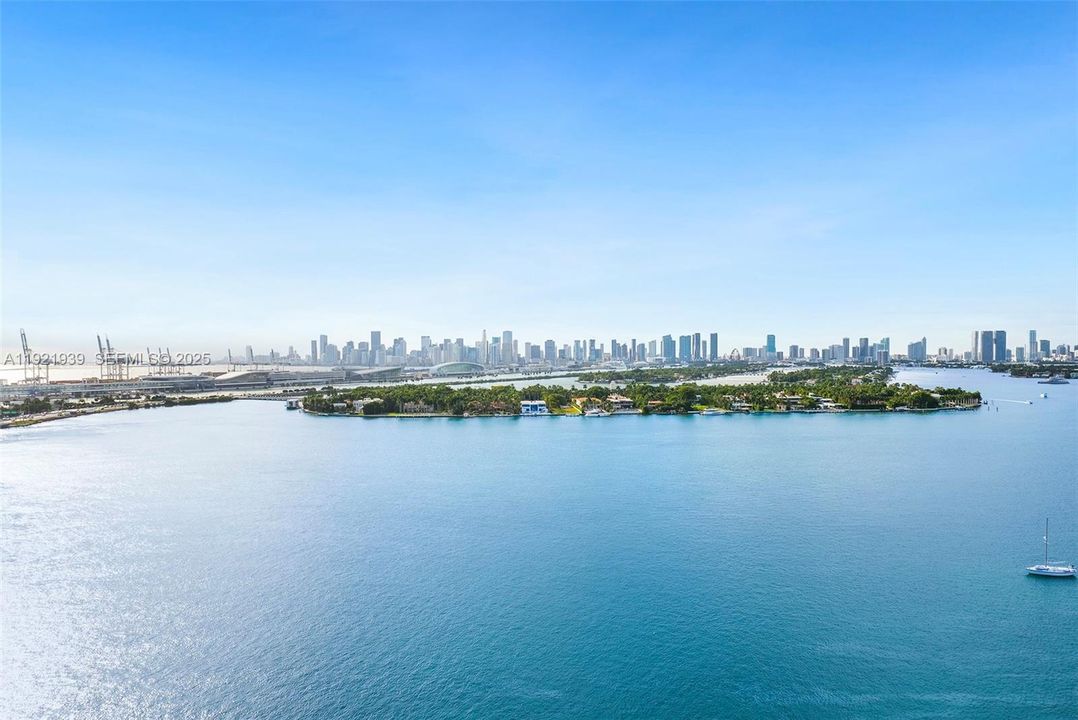 待售: $990,000 (2 贝兹, 2 浴室, 1078 平方英尺)