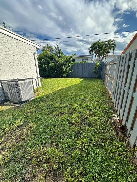 待售: $770,000 (0 贝兹, 0 浴室, 1908 平方英尺)