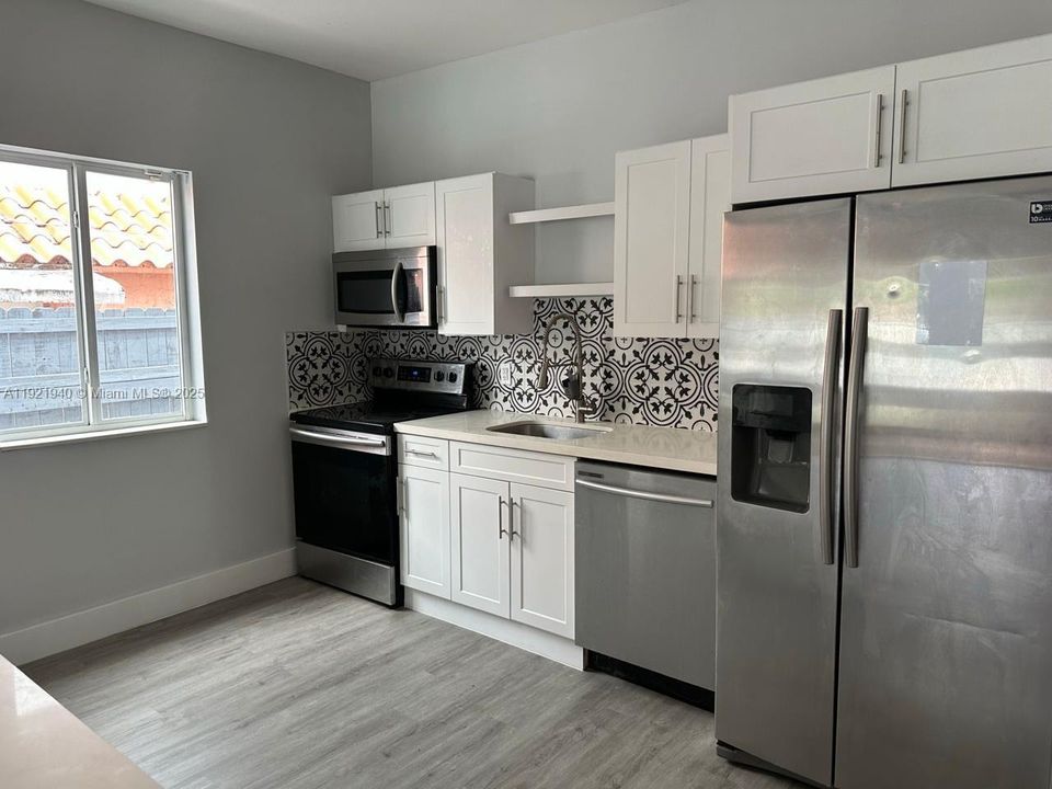 待售: $770,000 (0 贝兹, 0 浴室, 1908 平方英尺)