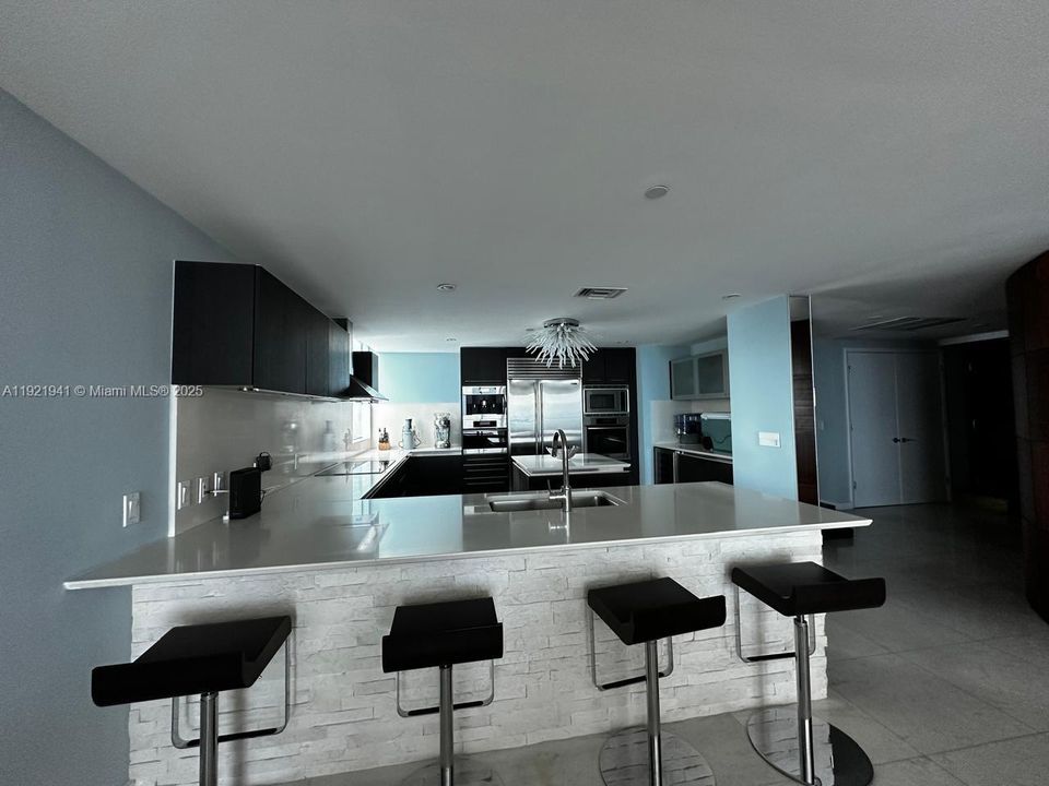 For Rent: $18,500 (4 beds, 4 baths, 2394 Square Feet)