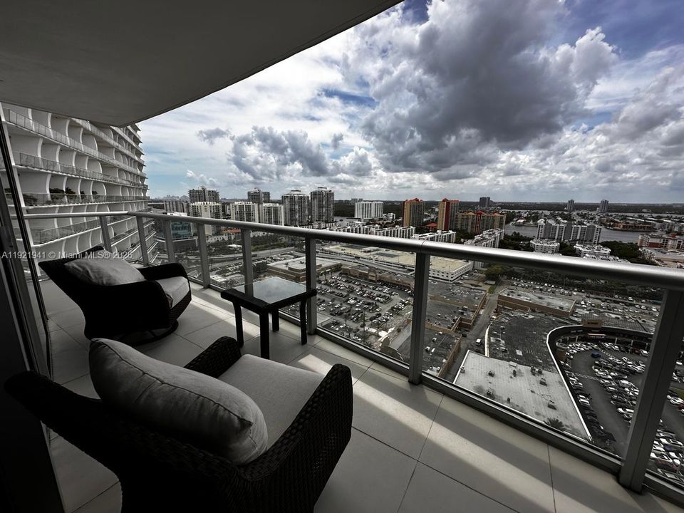 For Rent: $18,500 (4 beds, 4 baths, 2394 Square Feet)