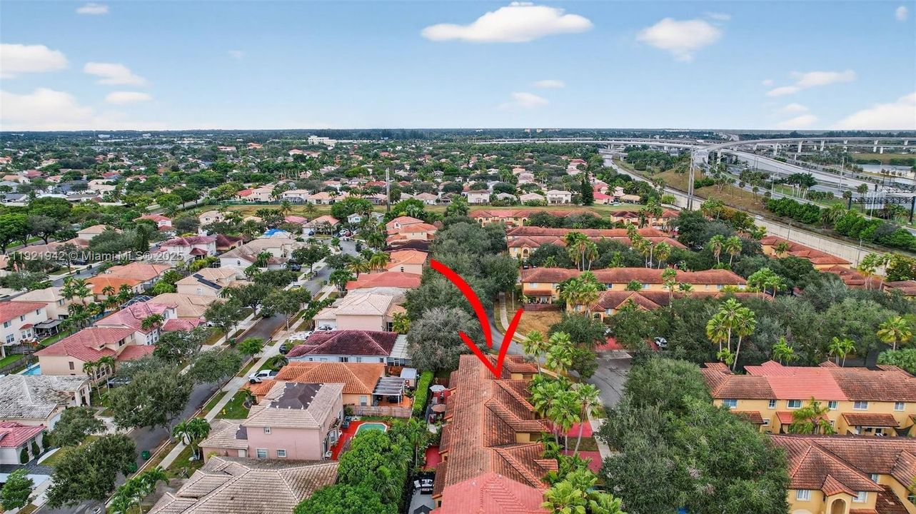 For Rent: $3,500 (4 beds, 2 baths, 1946 Square Feet)