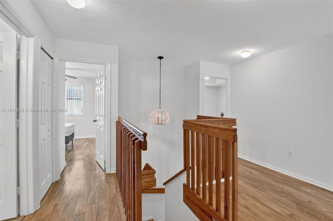 For Rent: $3,500 (4 beds, 2 baths, 1946 Square Feet)