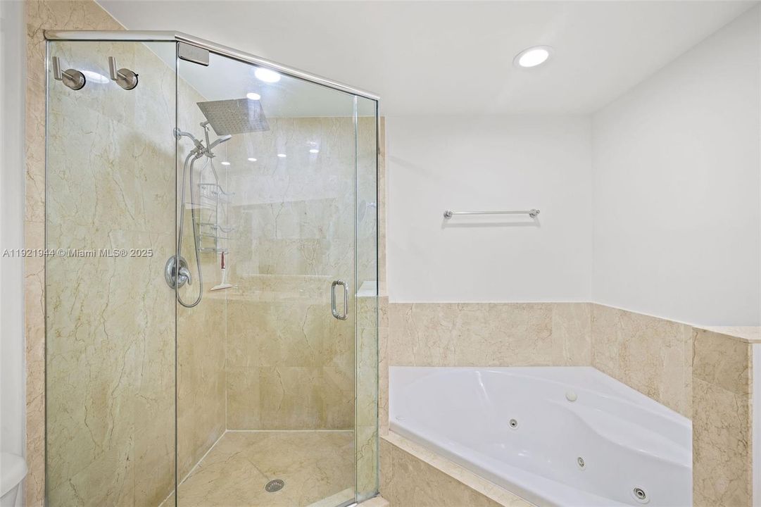 For Sale: $795,000 (3 beds, 2 baths, 1336 Square Feet)