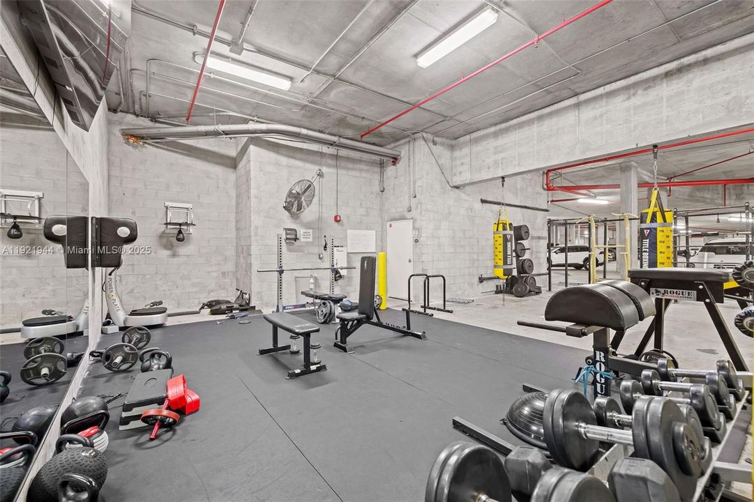 For Sale: $795,000 (3 beds, 2 baths, 1336 Square Feet)