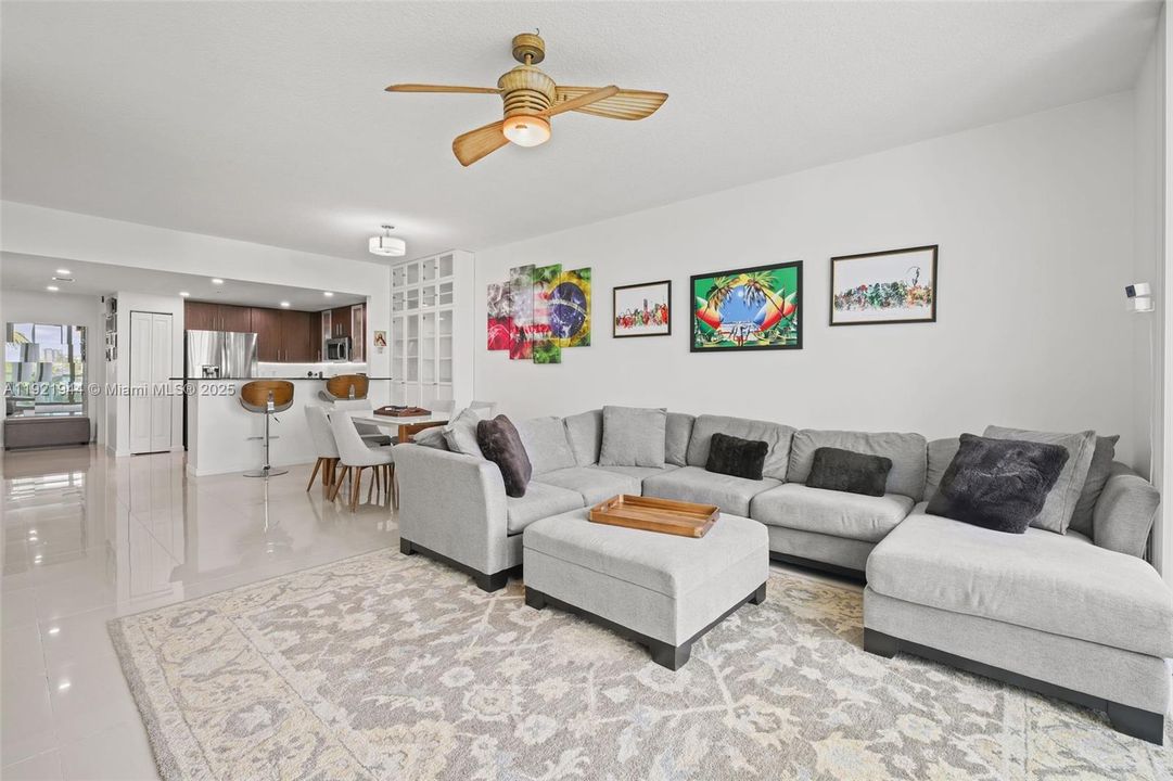 For Sale: $795,000 (3 beds, 2 baths, 1336 Square Feet)