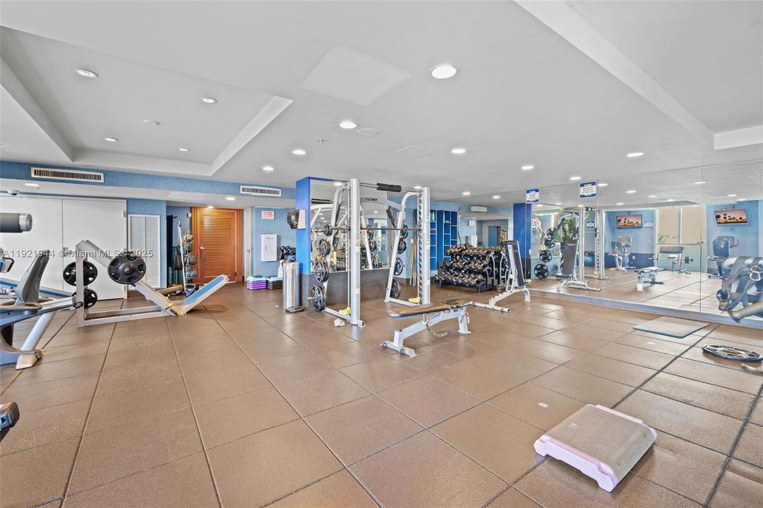 For Sale: $795,000 (3 beds, 2 baths, 1336 Square Feet)