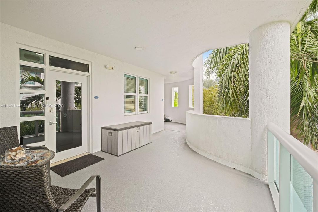 For Sale: $795,000 (3 beds, 2 baths, 1336 Square Feet)