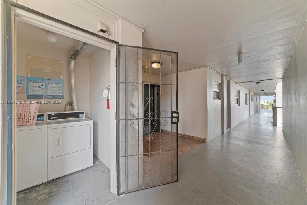 出租: $1,550 (1 贝兹, 1 浴室, 755 平方英尺)