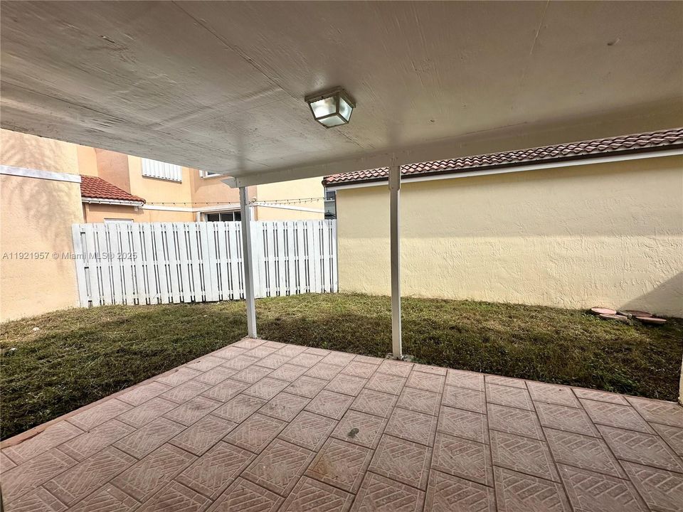 For Sale: $529,000 (3 beds, 2 baths, 1356 Square Feet)