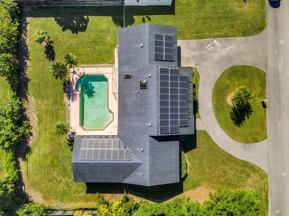 待售: $585,000 (3 贝兹, 3 浴室, 2036 平方英尺)