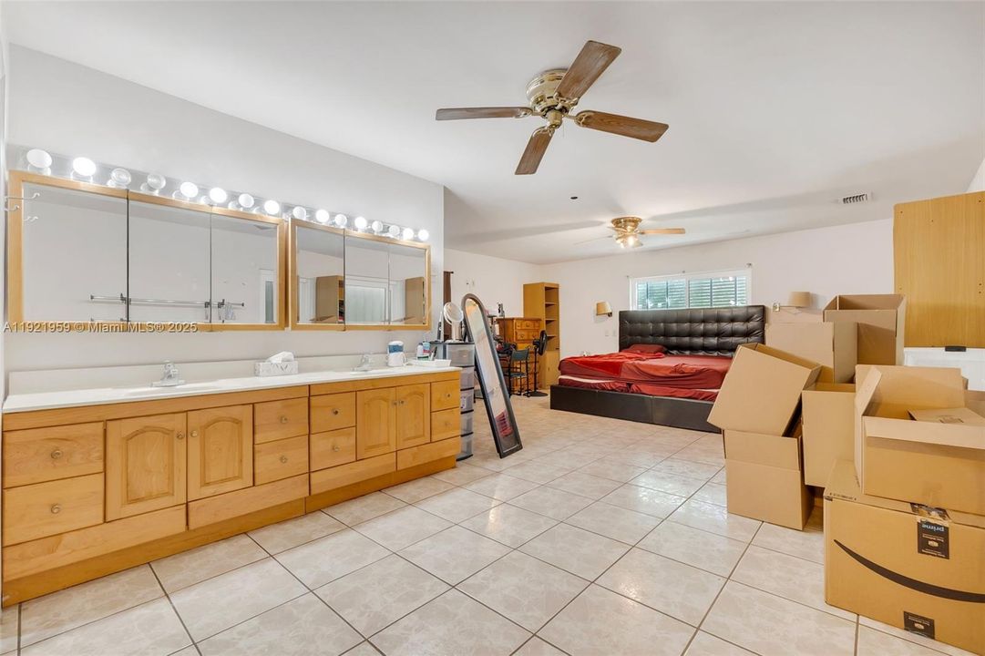 待售: $585,000 (3 贝兹, 3 浴室, 2036 平方英尺)