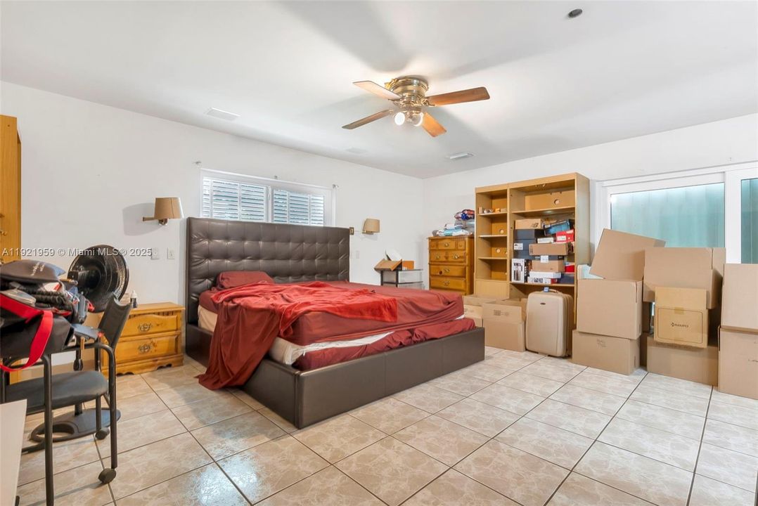 待售: $585,000 (3 贝兹, 3 浴室, 2036 平方英尺)