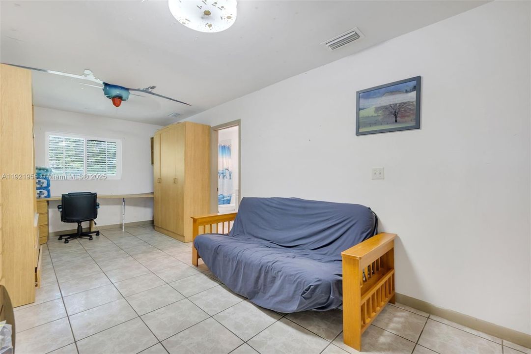 待售: $585,000 (3 贝兹, 3 浴室, 2036 平方英尺)