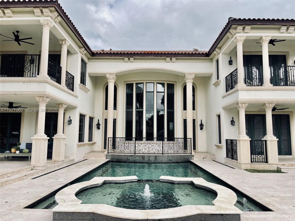 For Sale: $7,999,999 (6 beds, 7 baths, 7130 Square Feet)