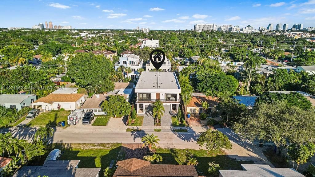 For Sale: $1,325,000 (3 beds, 3 baths, 2583 Square Feet)