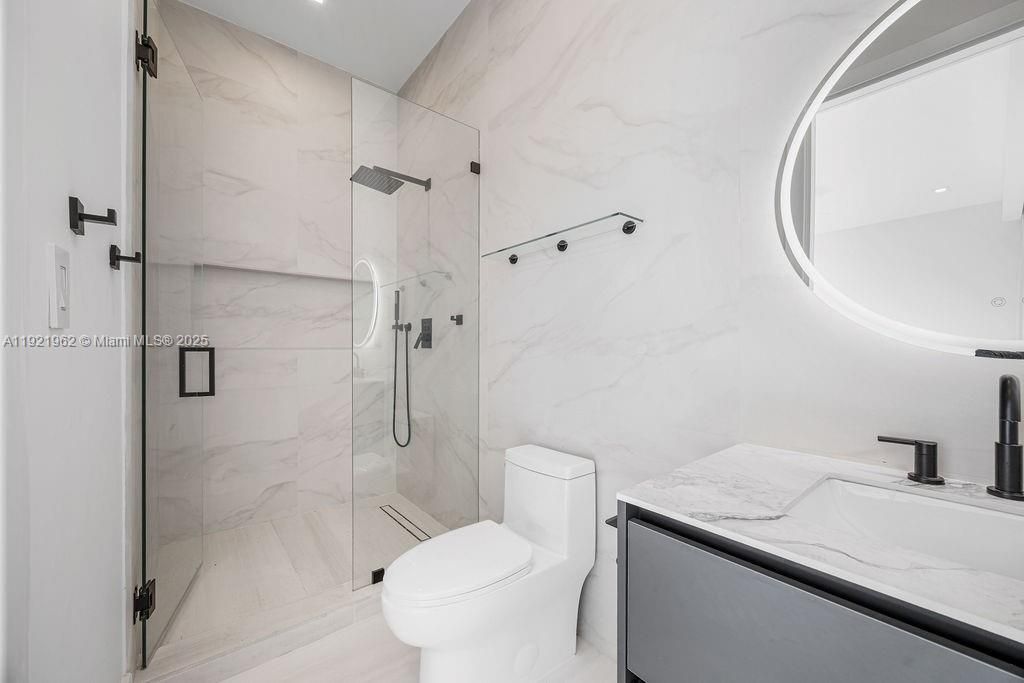 For Sale: $1,325,000 (3 beds, 3 baths, 2583 Square Feet)