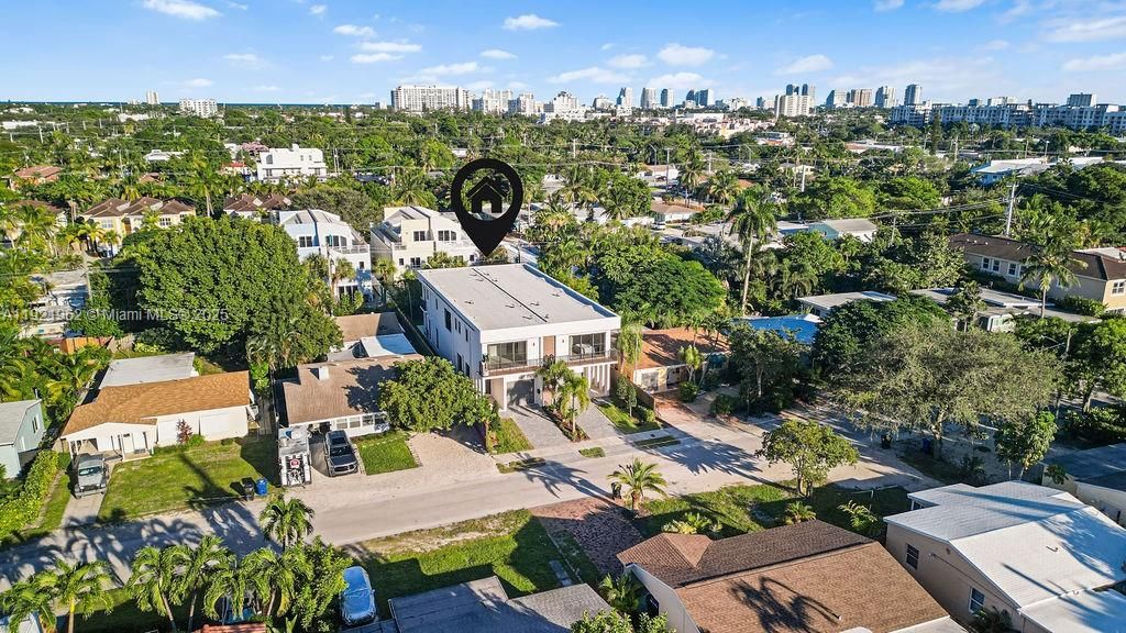 For Sale: $1,325,000 (3 beds, 3 baths, 2583 Square Feet)