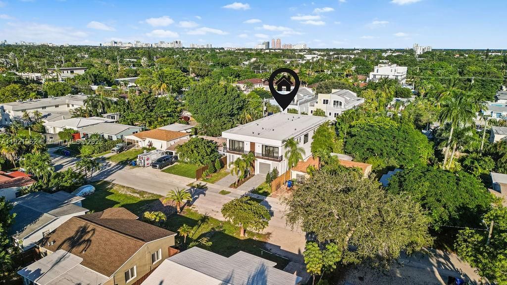 For Sale: $1,325,000 (3 beds, 3 baths, 2583 Square Feet)