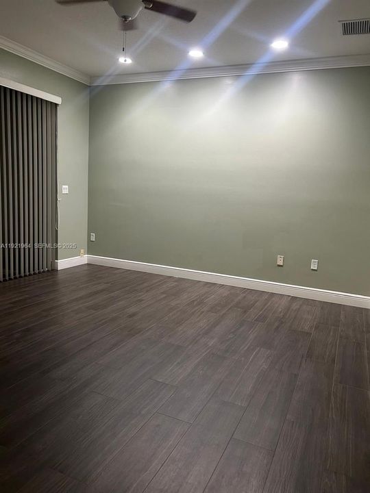 На продажу: $440,000 (2 спален, 2 ванн, 1753 Квадратных фут)