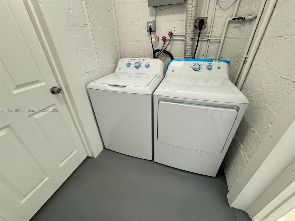 For Rent: $2,745 (3 beds, 2 baths, 1314 Square Feet)