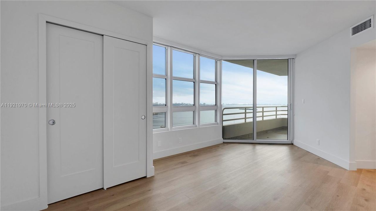 For Rent: $8,241 (3 beds, 3 baths, 2022 Square Feet)