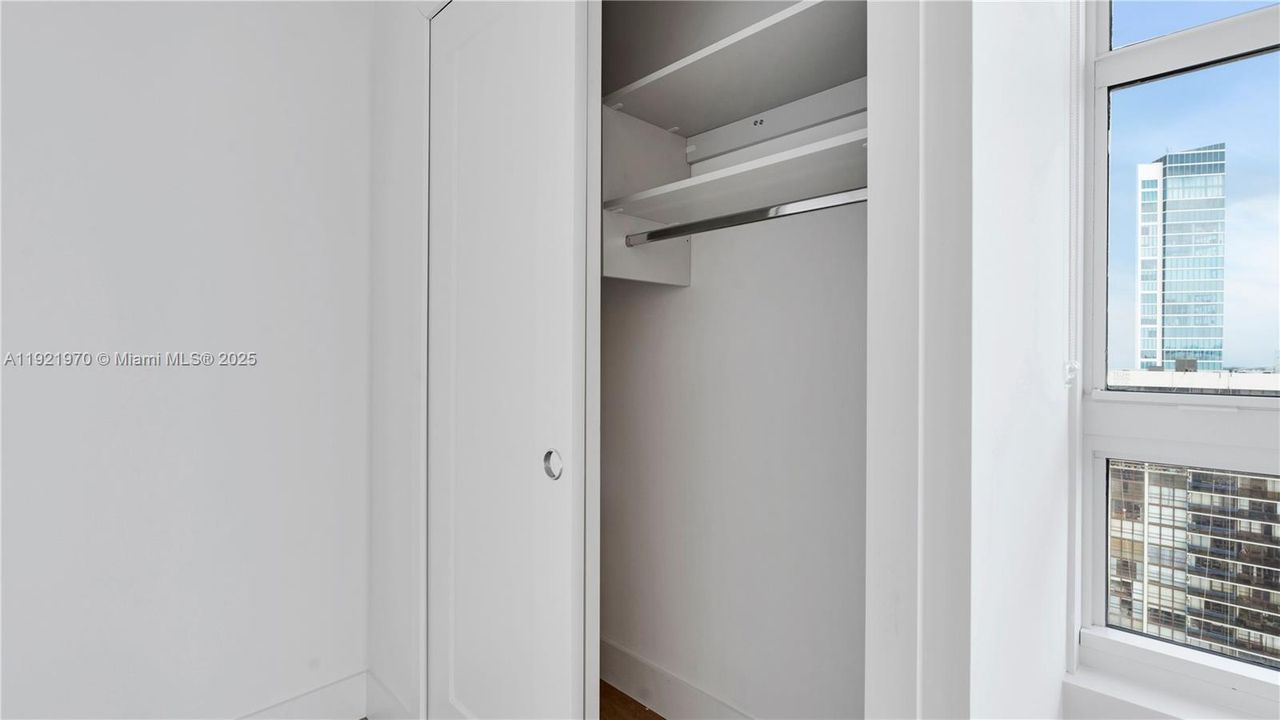 For Rent: $8,241 (3 beds, 3 baths, 2022 Square Feet)